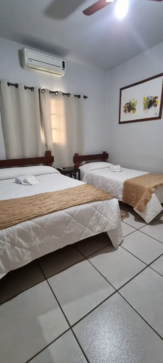 Acomodação Tripla com Ar-Condicionado